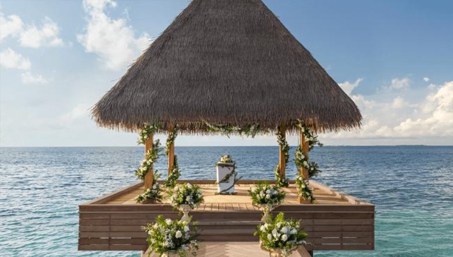 hilton-waldorf-astoria-maldives-ithaafushi-romantic-wedding.png
